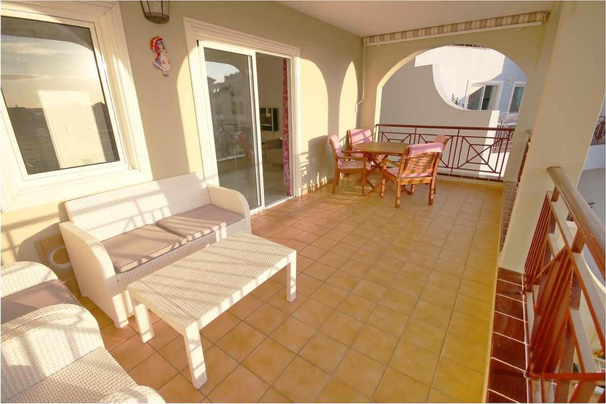 Dinastia D201 By Tenerife Rental & Sales Лос Кристианос Екстериор снимка