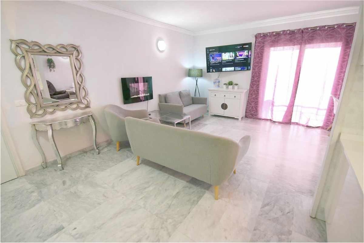Dinastia D201 By Tenerife Rental & Sales Лос Кристианос Екстериор снимка