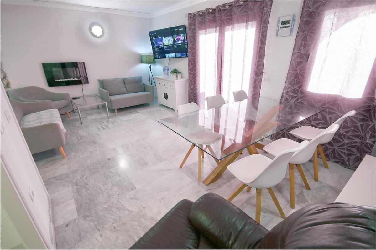 Dinastia D201 By Tenerife Rental & Sales Лос Кристианос Екстериор снимка